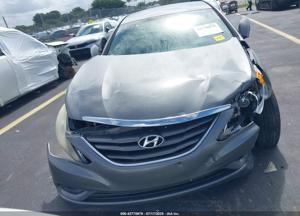 2013 HYUNDAI SONATA VIN: 5NPEB4AC1DH543222
