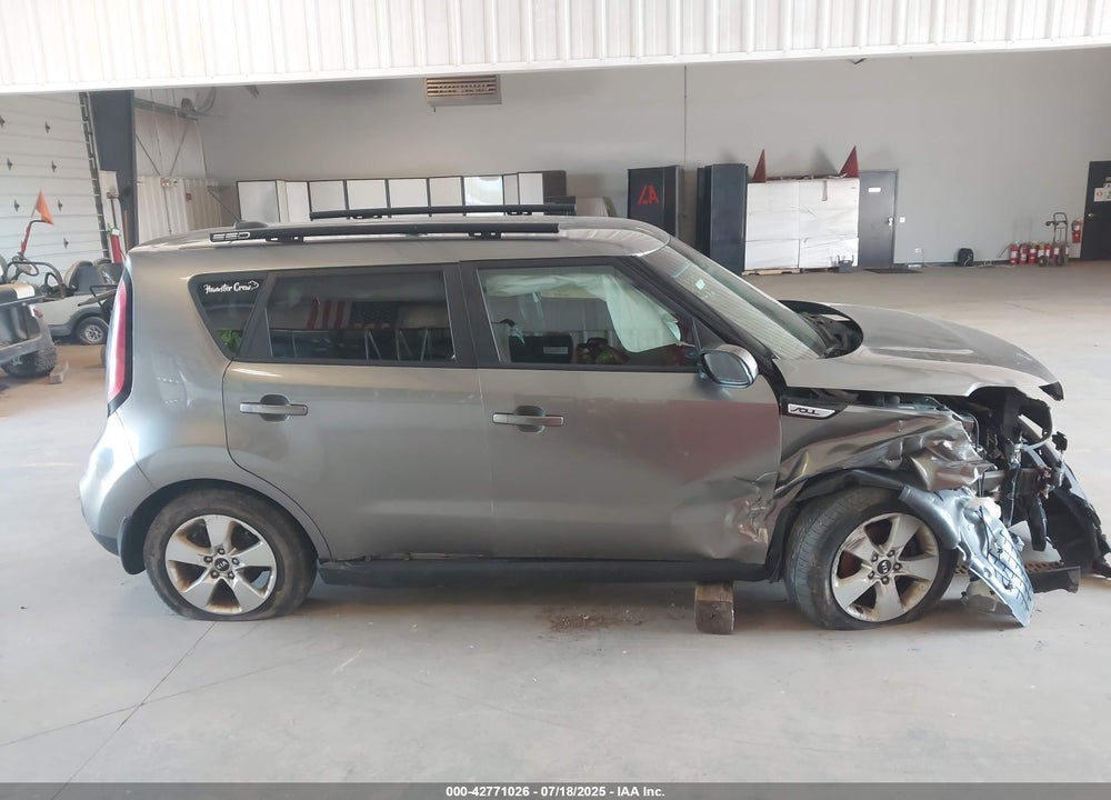 2017 KIA SOUL VIN: KNDJN2A2XH7499555