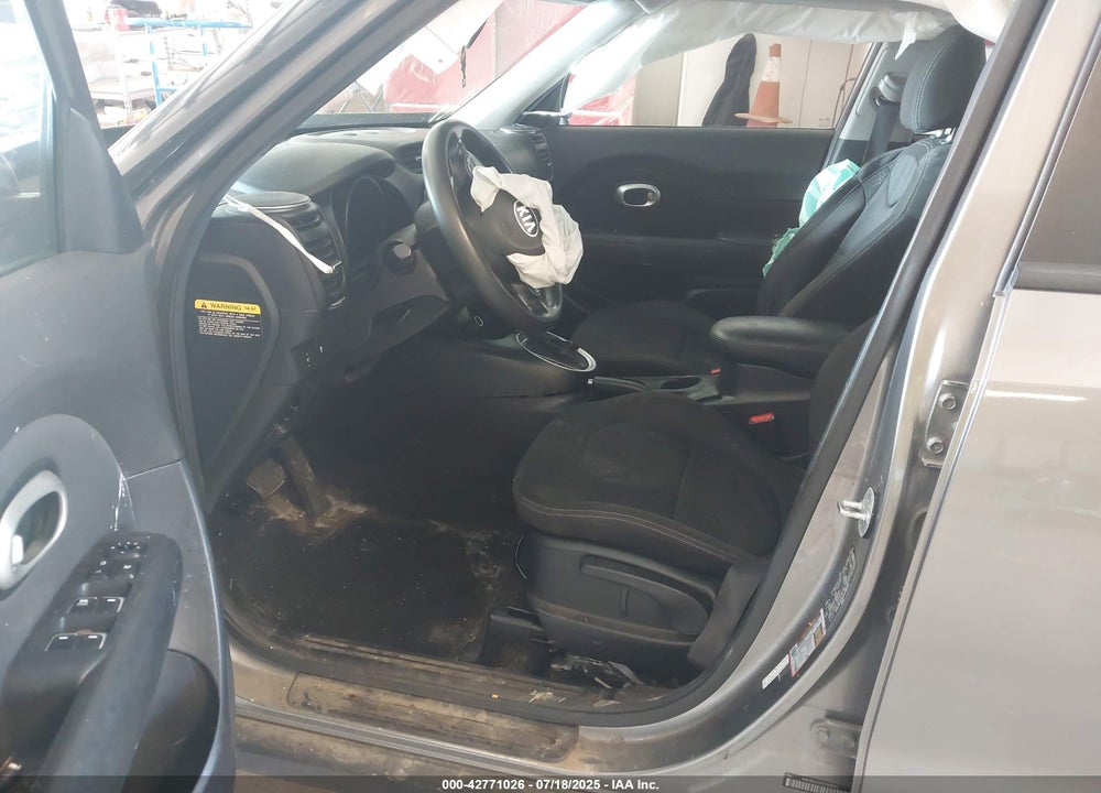 2017 KIA SOUL VIN: KNDJN2A2XH7499555