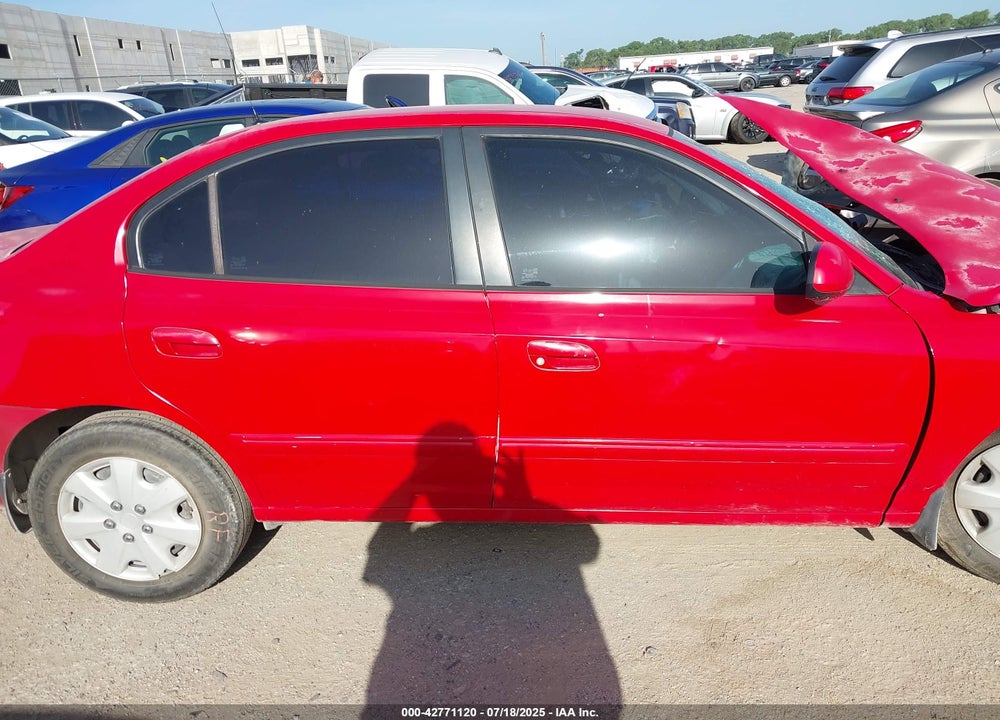 2004 HYUNDAI ELANTRA GLS/GT VIN: KMHDN46D24U888393