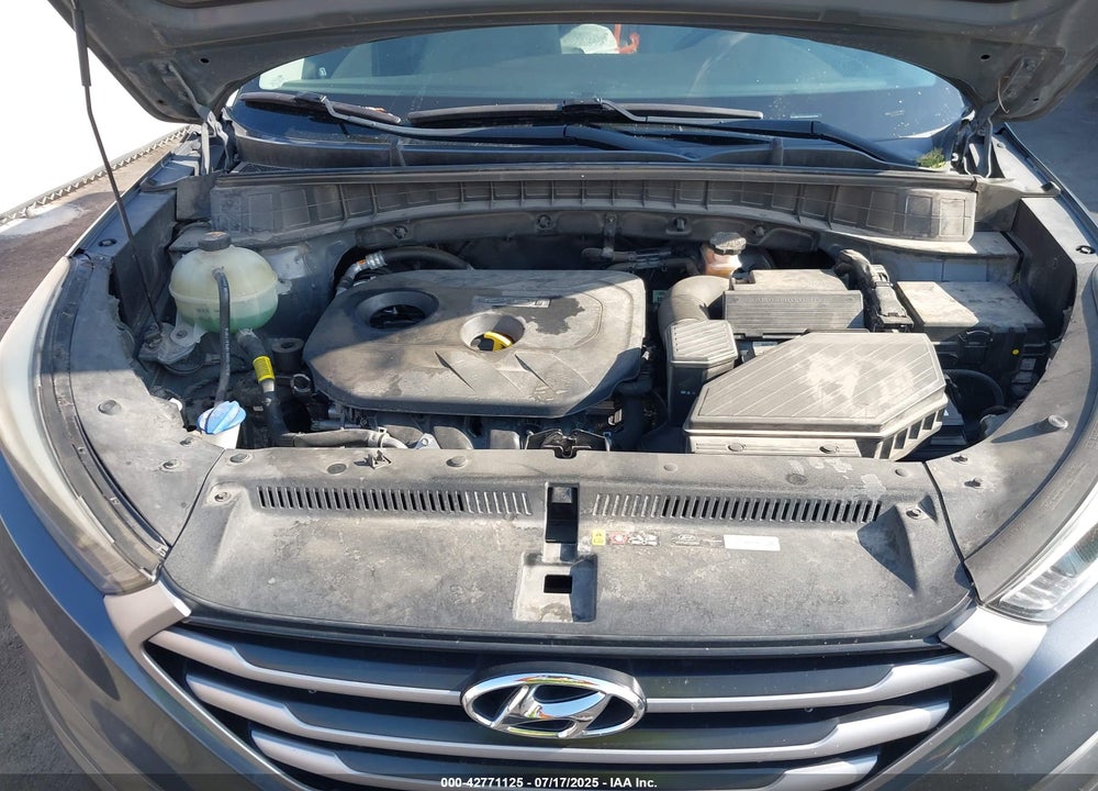 2017 HYUNDAI TUCSON VIN: KM8J33A43HU562506
