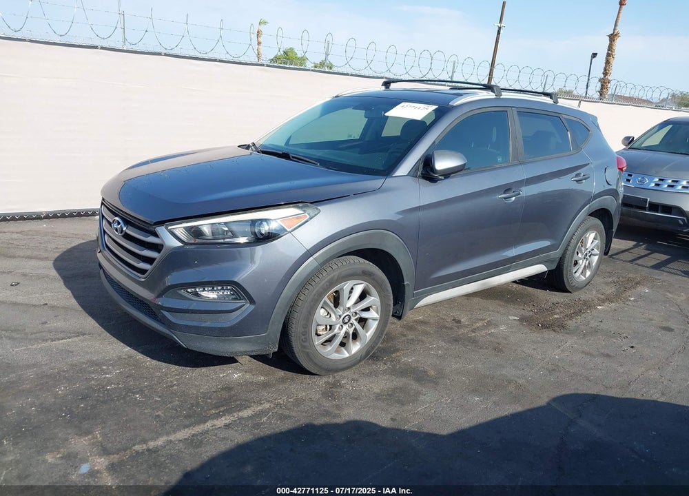 2017 HYUNDAI TUCSON VIN: KM8J33A43HU562506