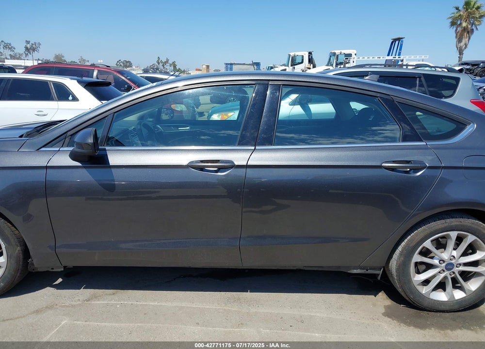 2020 FORD FUSION VIN: 3FA6P0LUXLR113467