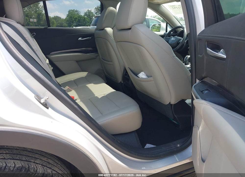 2019 CADILLAC XT4 VIN: 1GYAZAR49KF210452