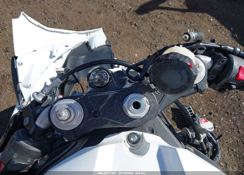 2009 YAMAHA YZFR1 VIN: JYARN23E69A001006