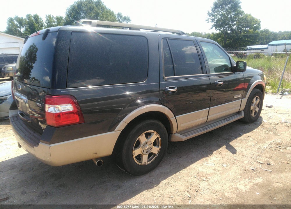 2007 FORD EXPEDITION VIN: 1FMFU17577LA73232