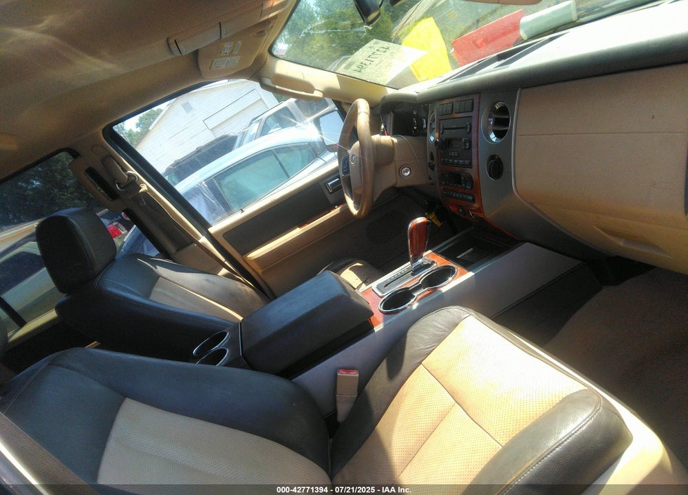 2007 FORD EXPEDITION VIN: 1FMFU17577LA73232