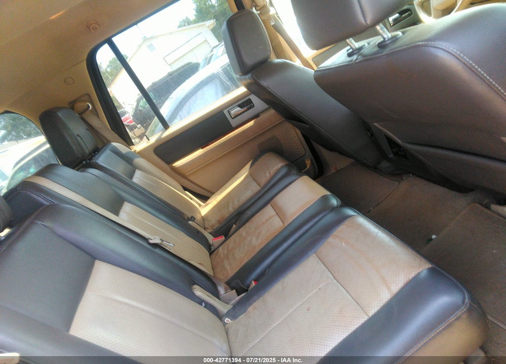 2007 FORD EXPEDITION VIN: 1FMFU17577LA73232
