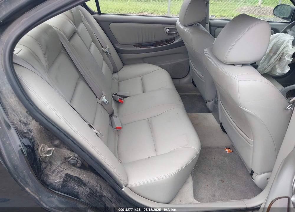 2002 NISSAN MAXIMA GLE VIN: JN1DA31D52T429057
