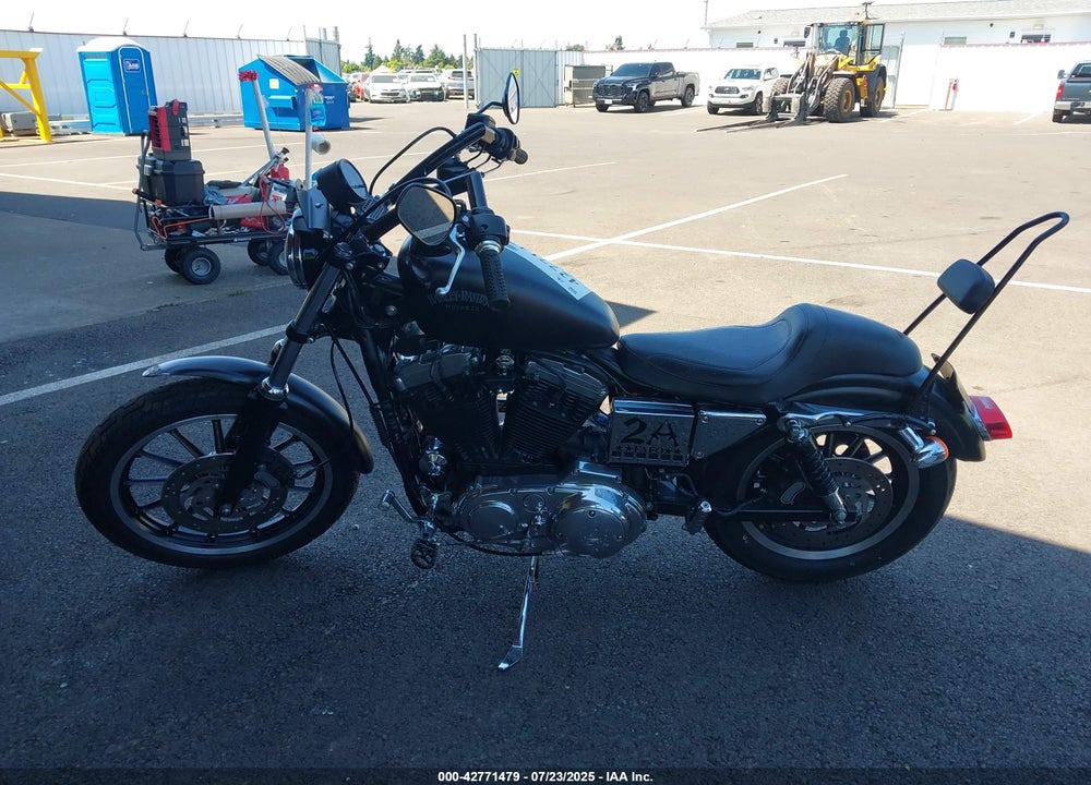 2001 HARLEY-DAVIDSON XL883 VIN: 1HD4CAM311K111938