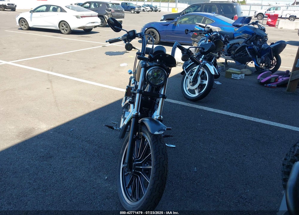 2001 HARLEY-DAVIDSON XL883 VIN: 1HD4CAM311K111938