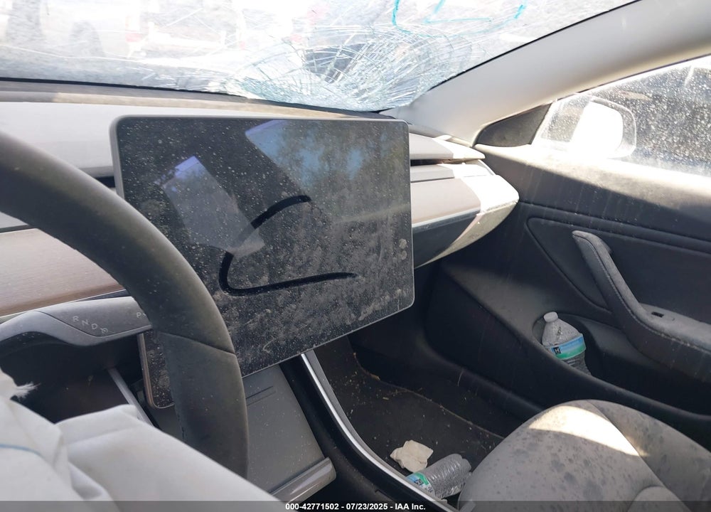 2018 TESLA MODEL 3 VIN: 5YJ3E1EAXJF176451