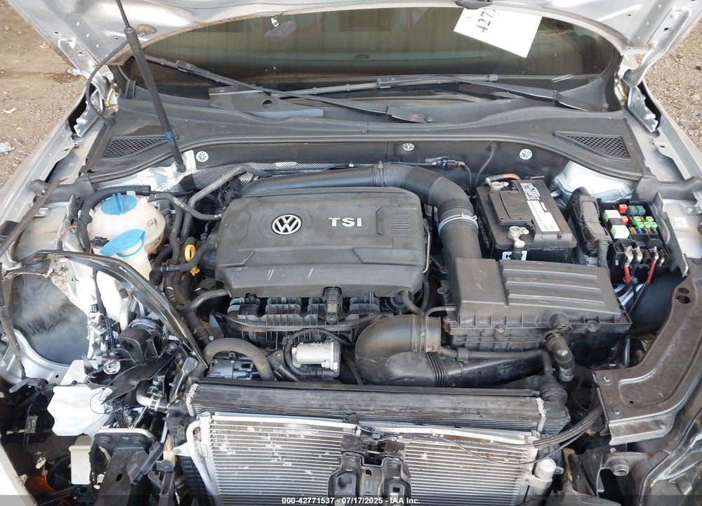 2017 VOLKSWAGEN PASSAT VIN: 1VWAT7A38HC078417