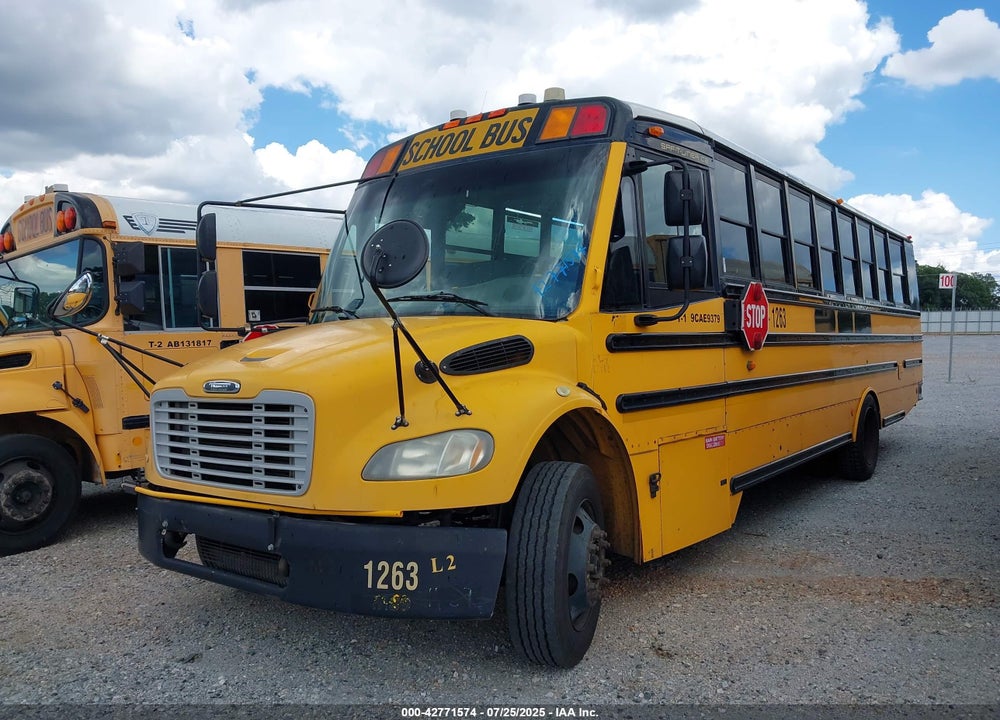 2009 FREIGHTLINER CHASSIS B2B VIN: 4UZABRDJ39CAE9379