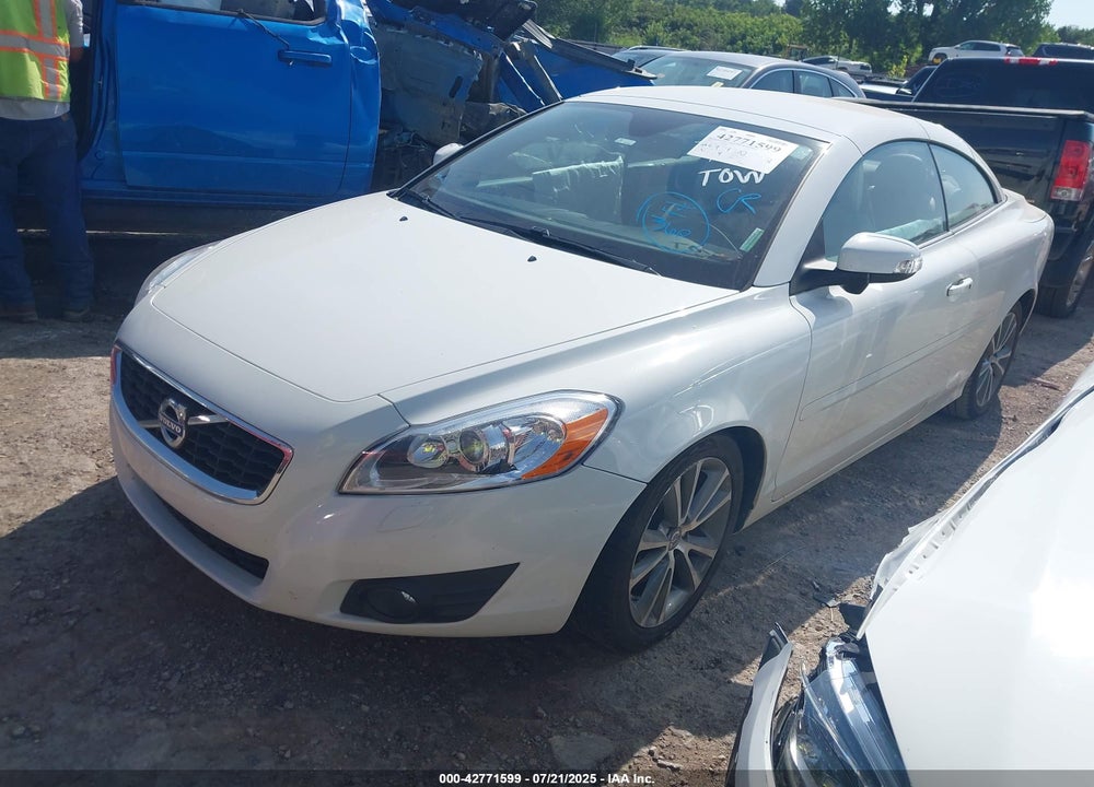 2012 VOLVO C70 VIN: YV1672MC7CJ127780