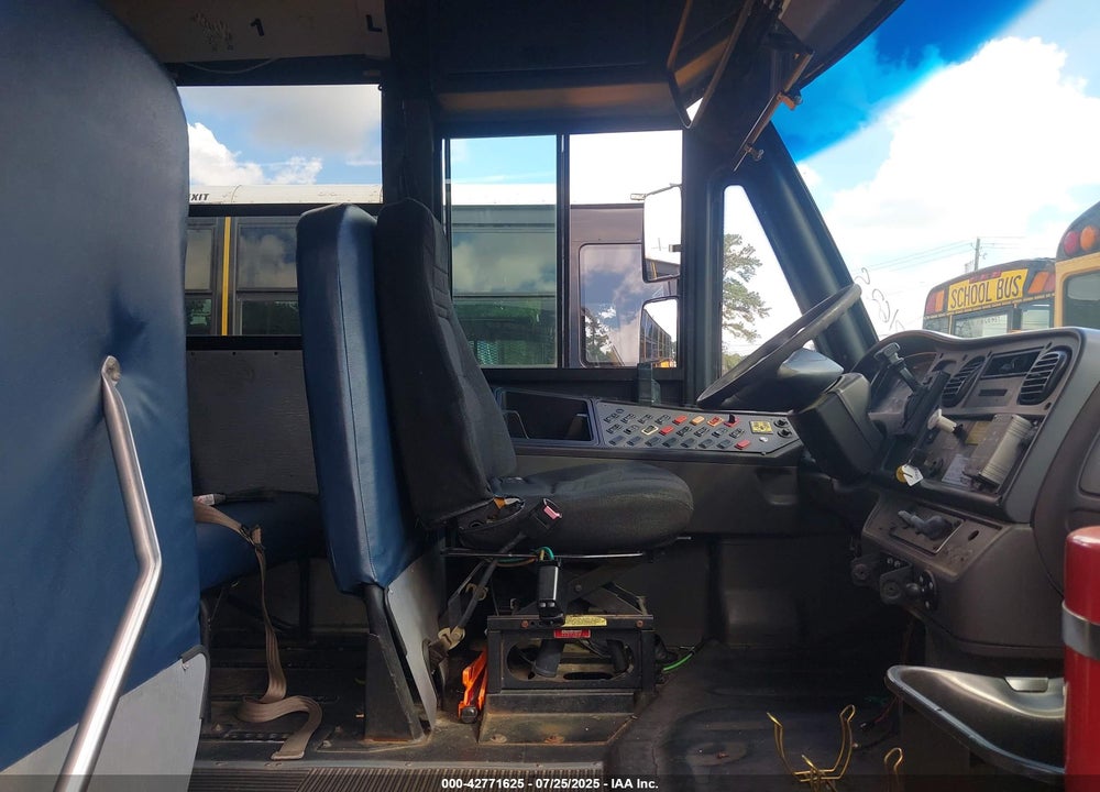 2009 FREIGHTLINER CHASSIS VIN: 4UZABRDJ59CAE9366