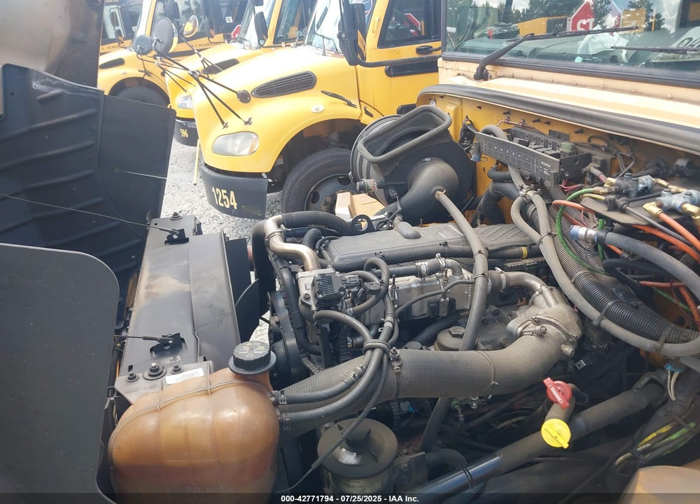 2010 IC CORPORATION 3000 CE VIN: 4DRBUAAL5AB175860