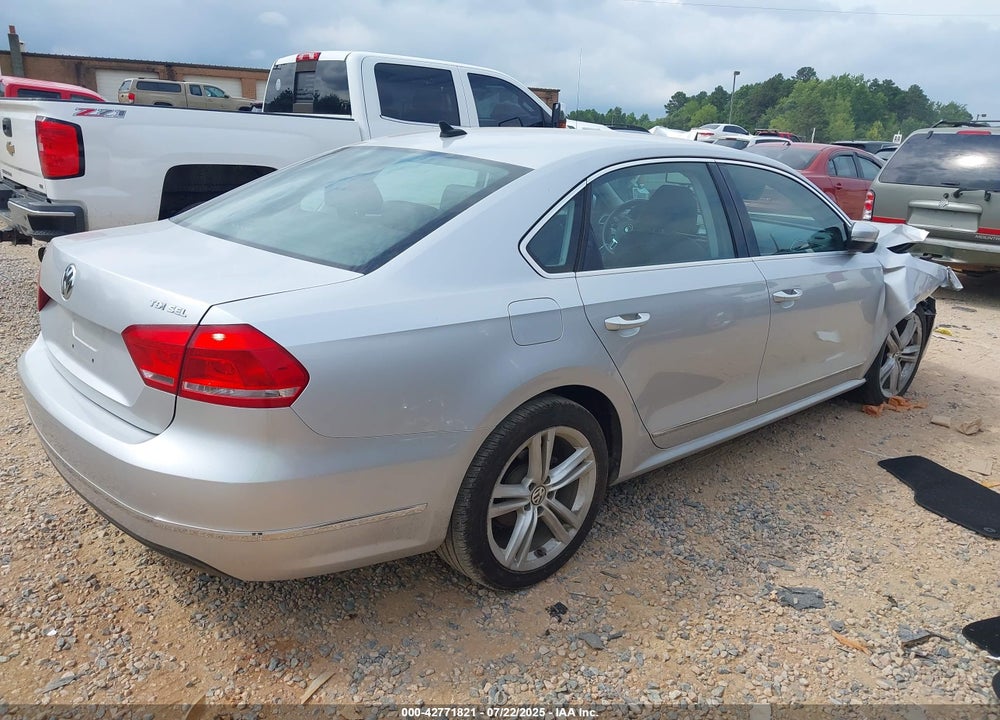 2013 VOLKSWAGEN PASSAT 2.0L TDI SEL PREMIUM VIN: 1VWCN7A34DC084986