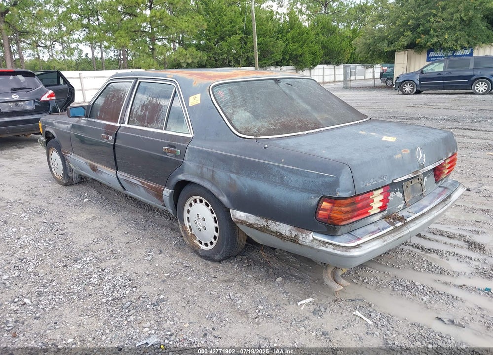 1988 MERCEDES-BENZ 300 SE VIN: WDBCA24D3JA420123