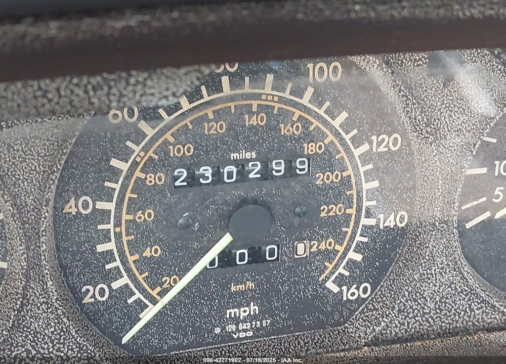1988 MERCEDES-BENZ 300 SE VIN: WDBCA24D3JA420123