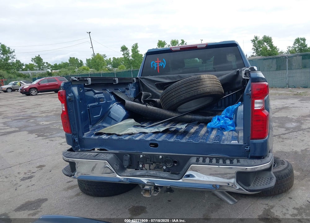 2024 CHEVROLET SILVERADO 1500 VIN: 1GCPDKEKXRZ372608