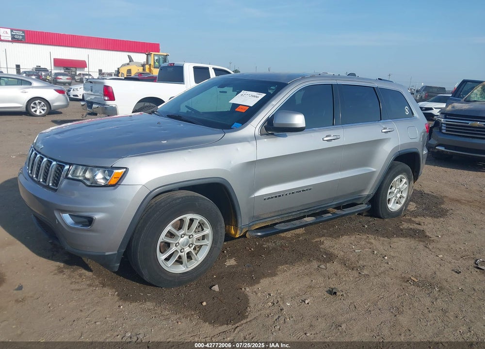 2018 JEEP GRAND CHEROKEE LAREDO 4X2 VIN: 1C4RJEAG2JC111808