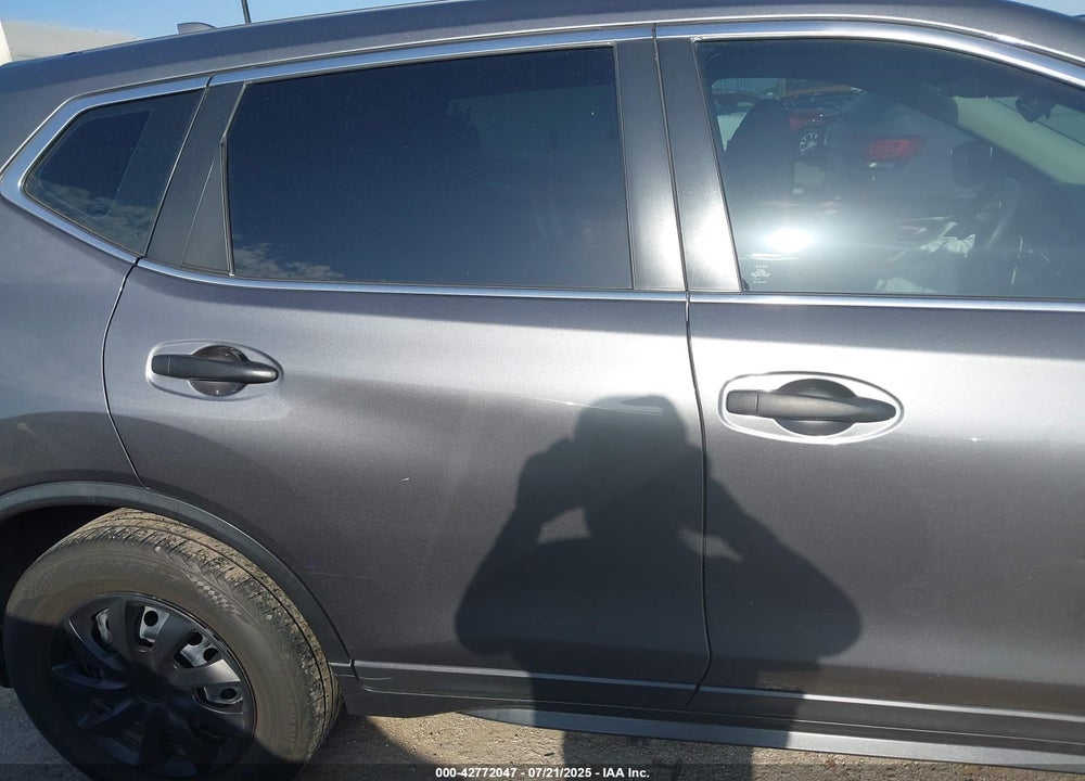 2019 NISSAN ROGUE VIN: 5N1AT2MT2KC805782