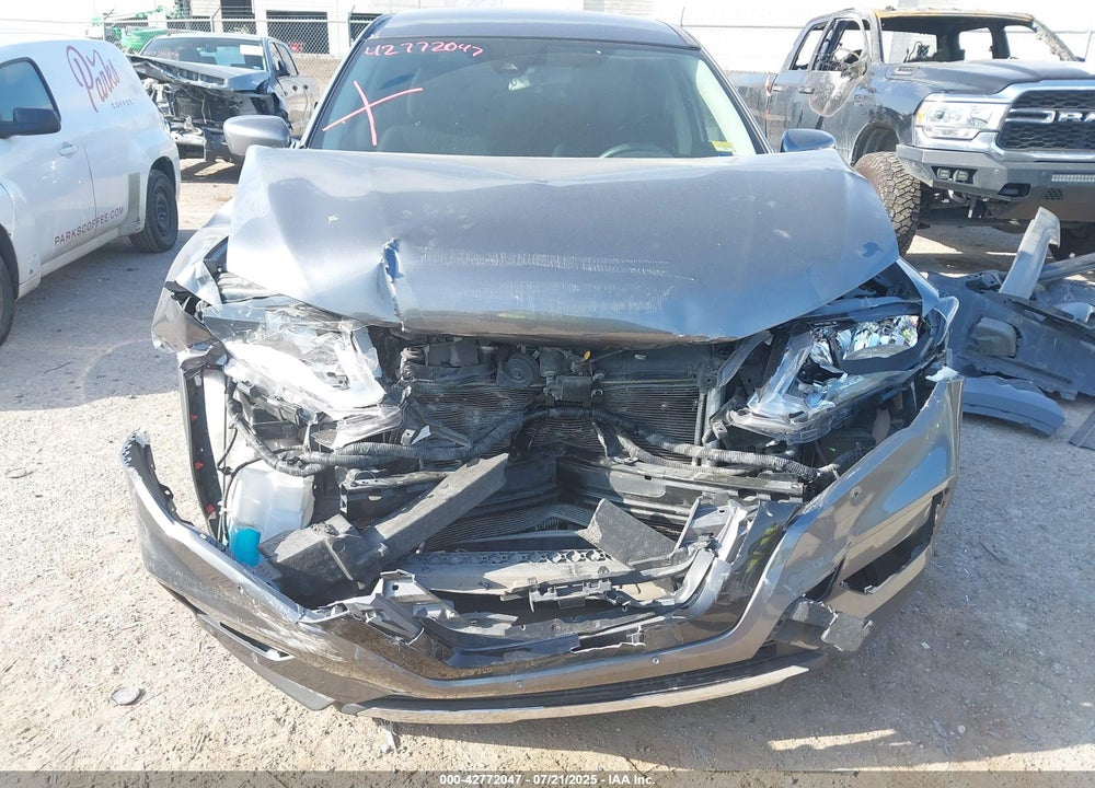 2019 NISSAN ROGUE VIN: 5N1AT2MT2KC805782
