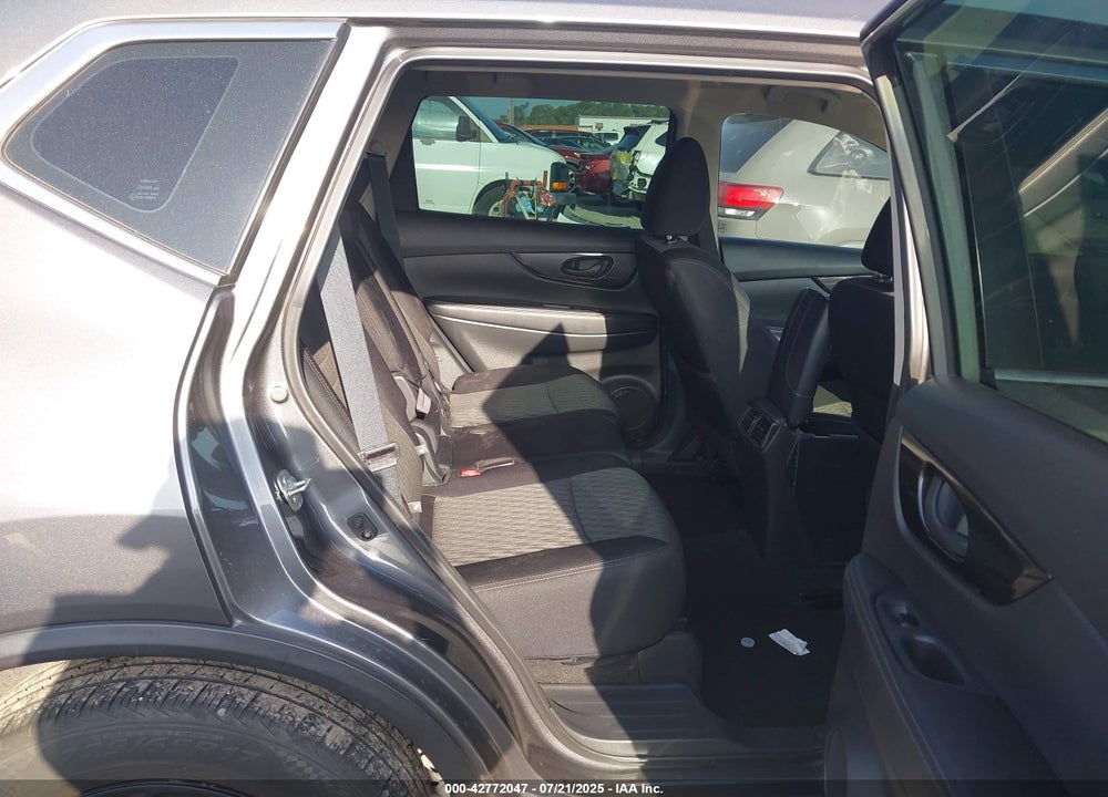 2019 NISSAN ROGUE VIN: 5N1AT2MT2KC805782