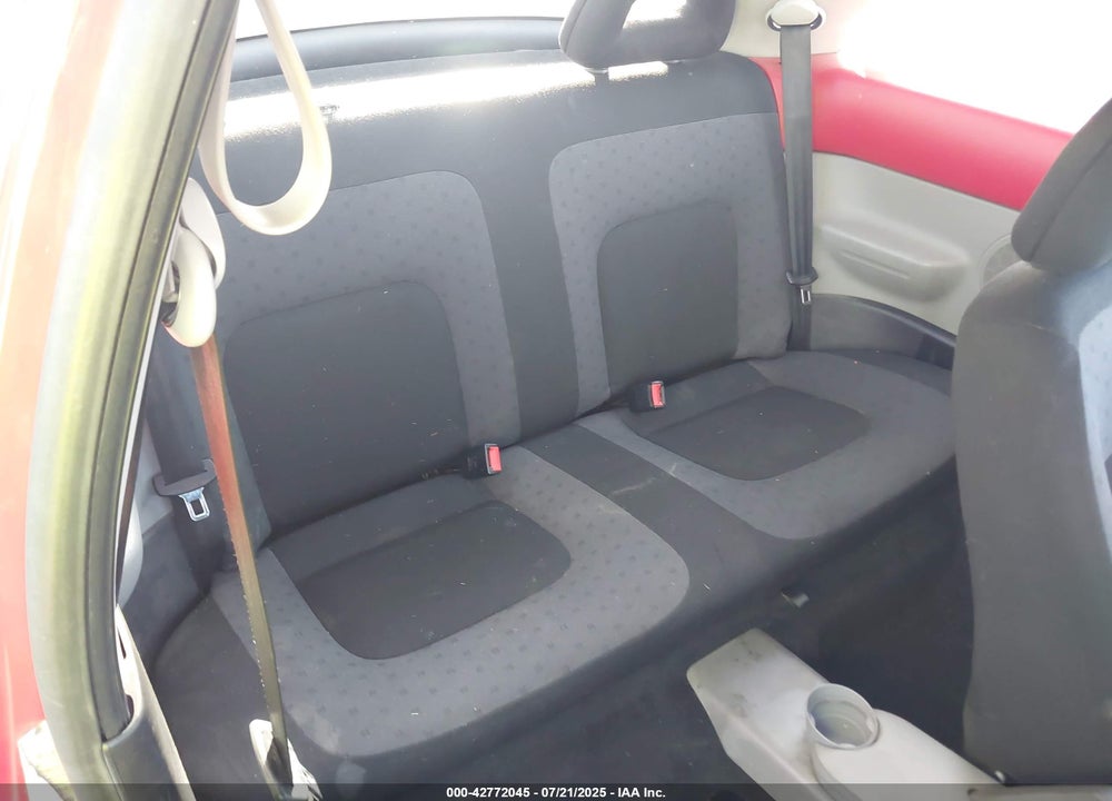 1998 VOLKSWAGEN NEW BEETLE TDI VIN: 3VWBF61C8WM018011