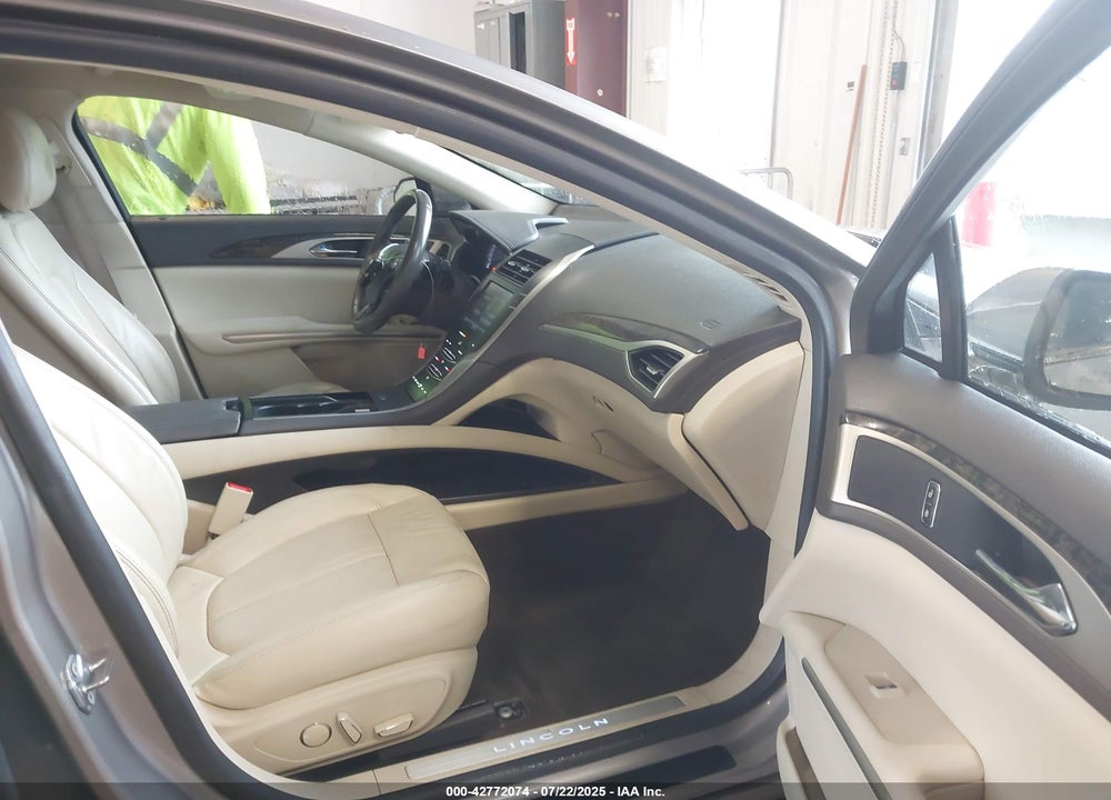 2015 LINCOLN MKZ VIN: 3LN6L2JK4FR617631
