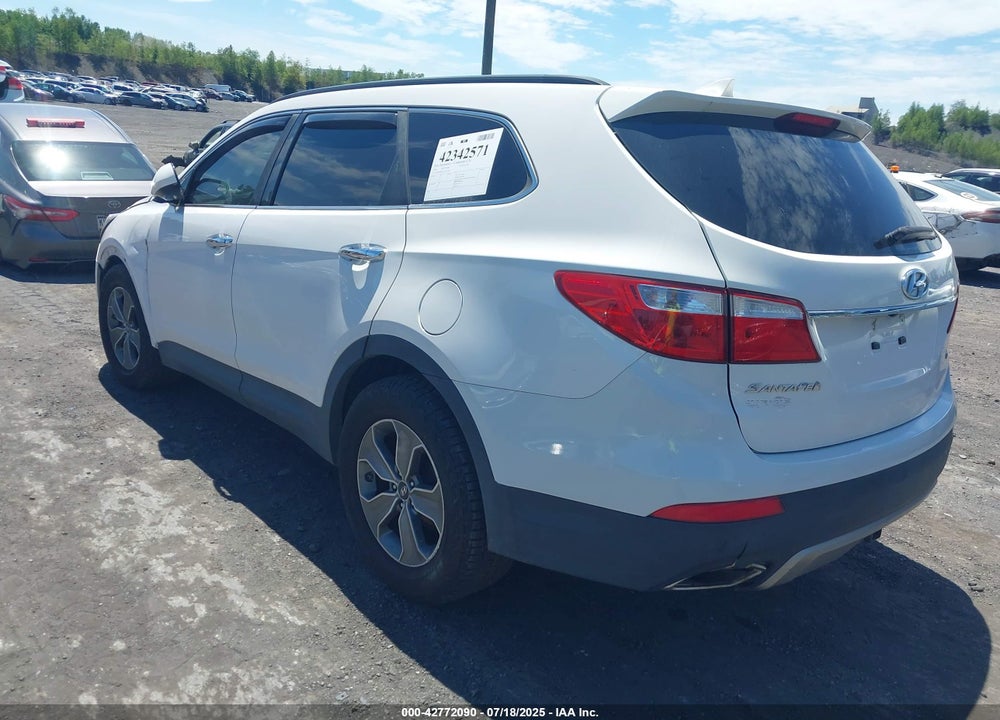 2016 HYUNDAI SANTA FE VIN: KM8SMDHF2GU151580