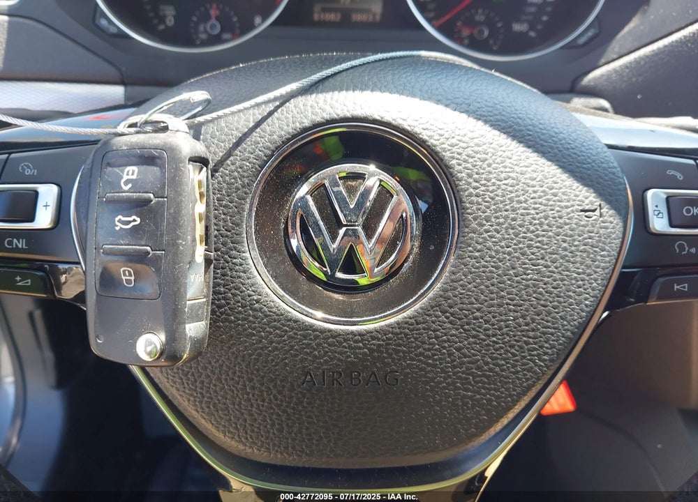 2017 VOLKSWAGEN JETTA VIN: 3VWDB7AJ5HM297610