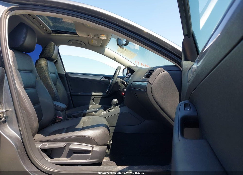 2017 VOLKSWAGEN JETTA VIN: 3VWDB7AJ5HM297610