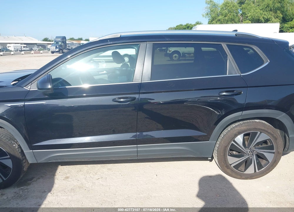 2024 VOLKSWAGEN TAOS VIN: 3VVUX7B24RM118374