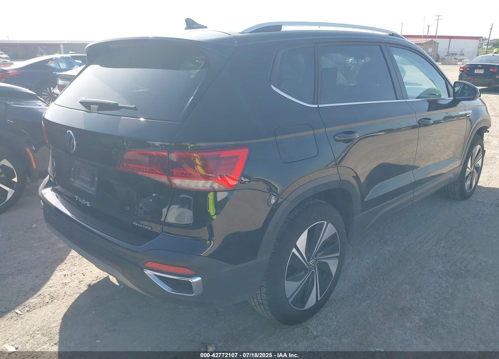 2024 VOLKSWAGEN TAOS VIN: 3VVUX7B24RM118374