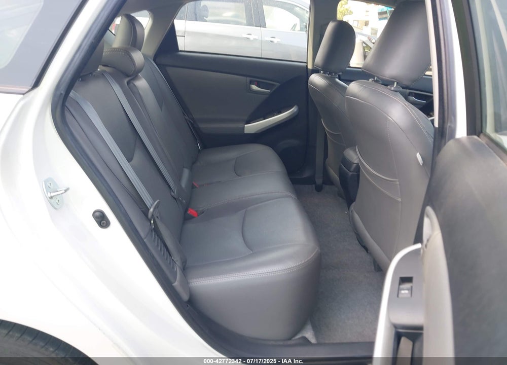 2014 TOYOTA PRIUS VIN: JTDKN3DU2E0384752