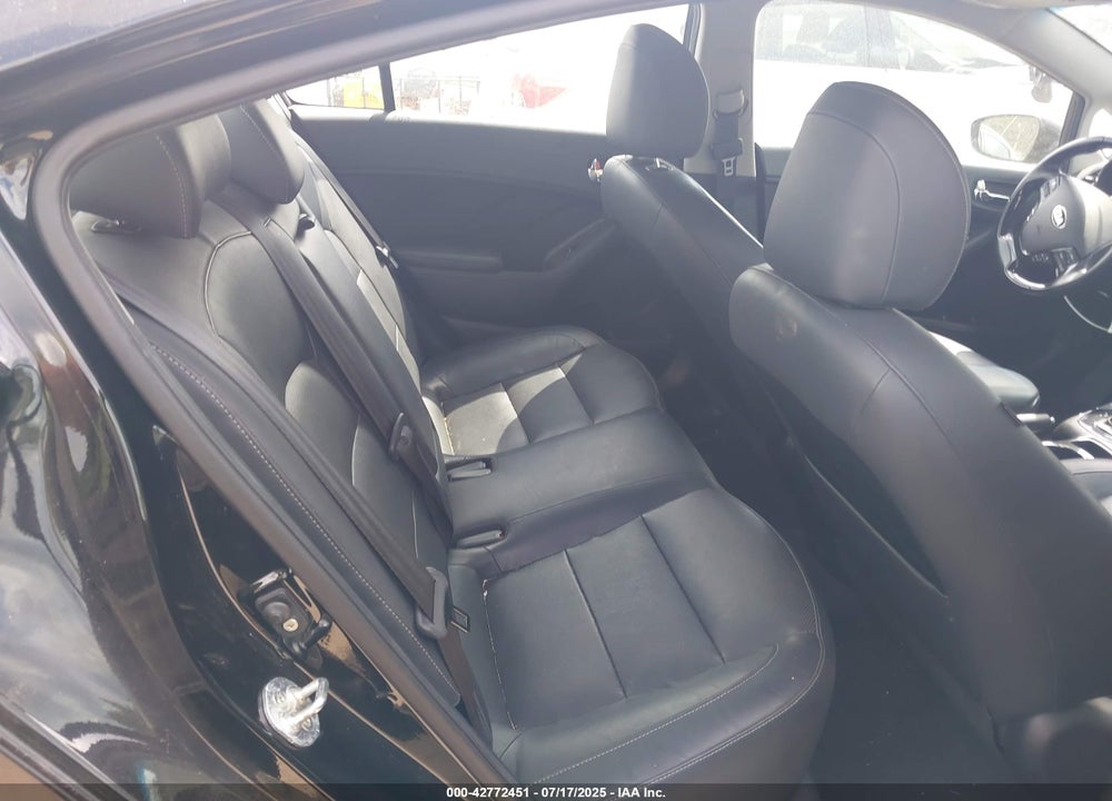 2017 KIA FORTE VIN: 3KPFL4A87HE136402