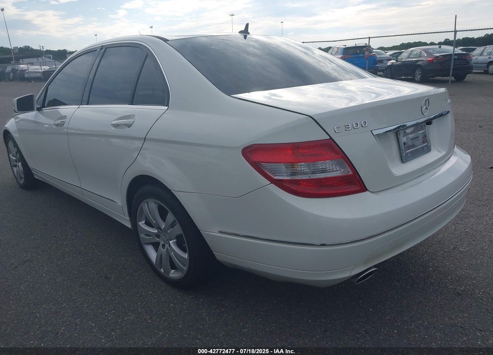 2011 MERCEDES-BENZ C CLASS VIN: WDDGF8BB6BR165937