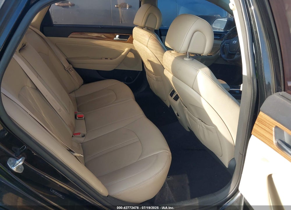 2015 HYUNDAI SONATA VIN: 5NPE34AF6FH230967