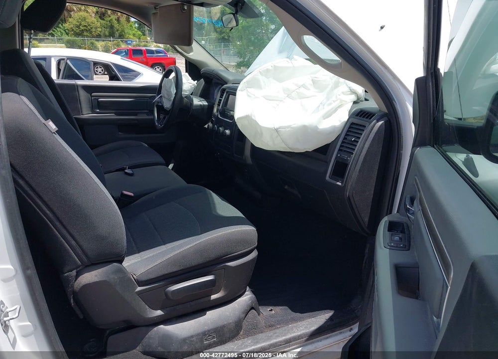 2021 RAM 1500 CLASSIC VIN: 3C6JR6AG9MG513085