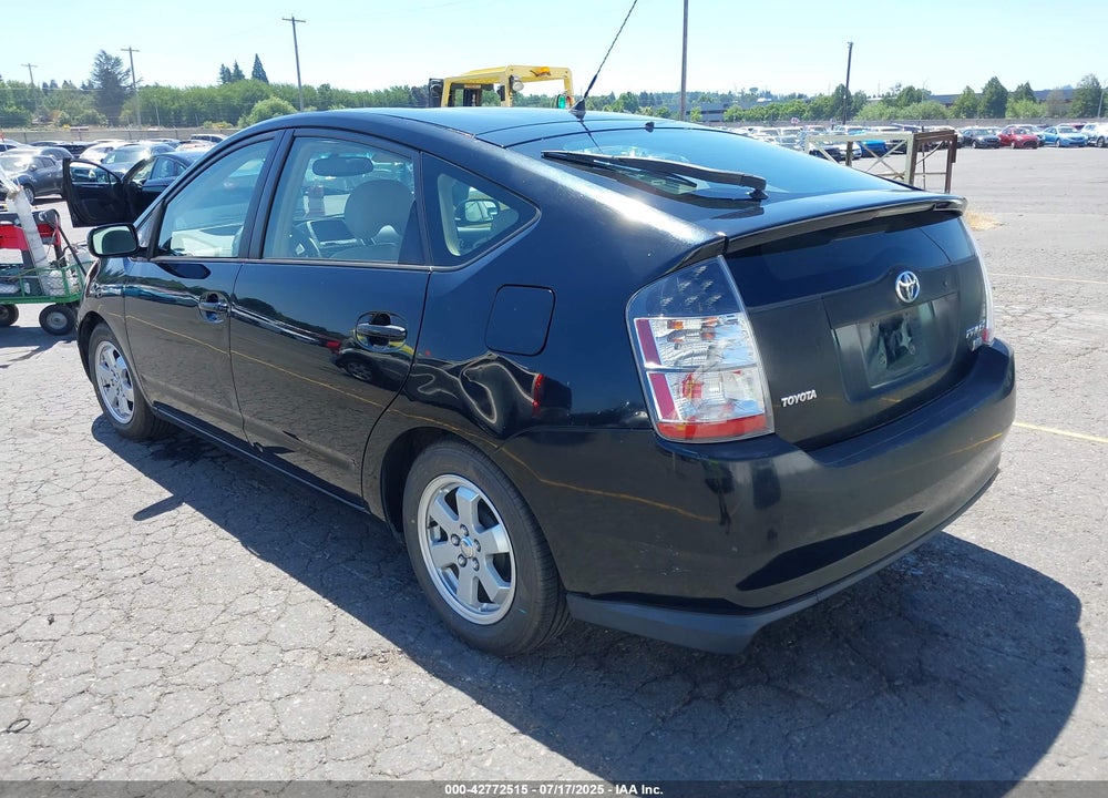 2005 TOYOTA PRIUS VIN: JTDKB20U053053028