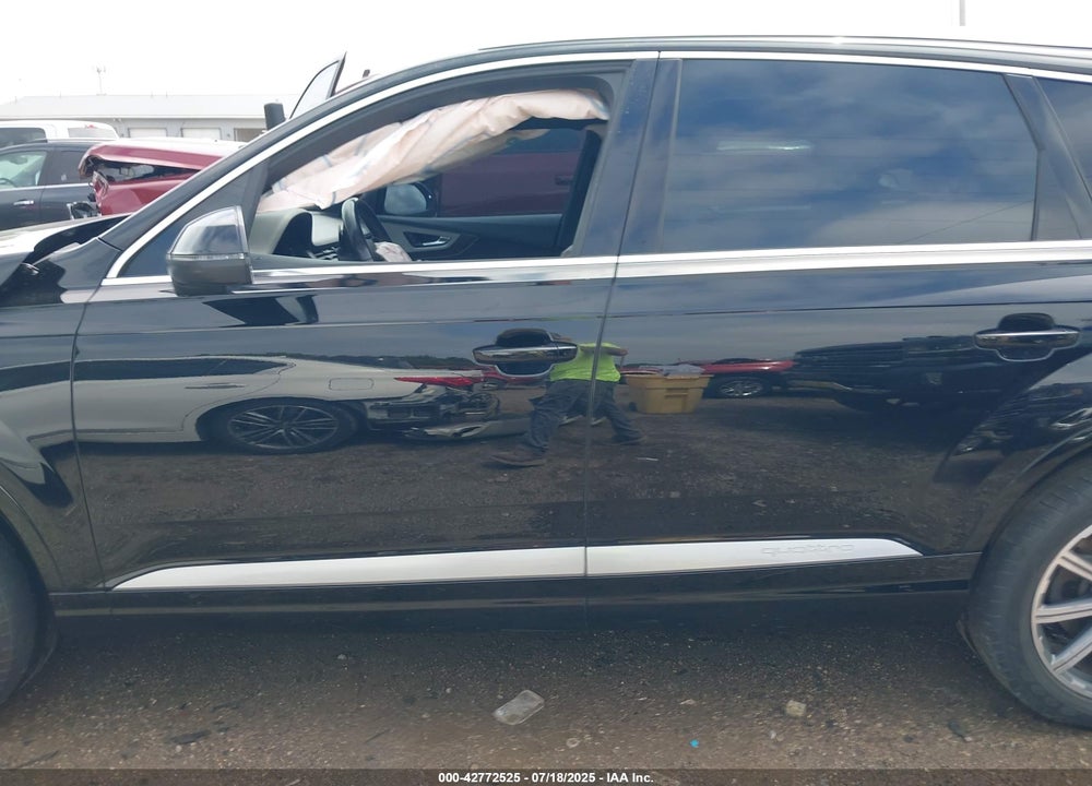 2017 AUDI Q7 VIN: WA1LHAF75HD045305