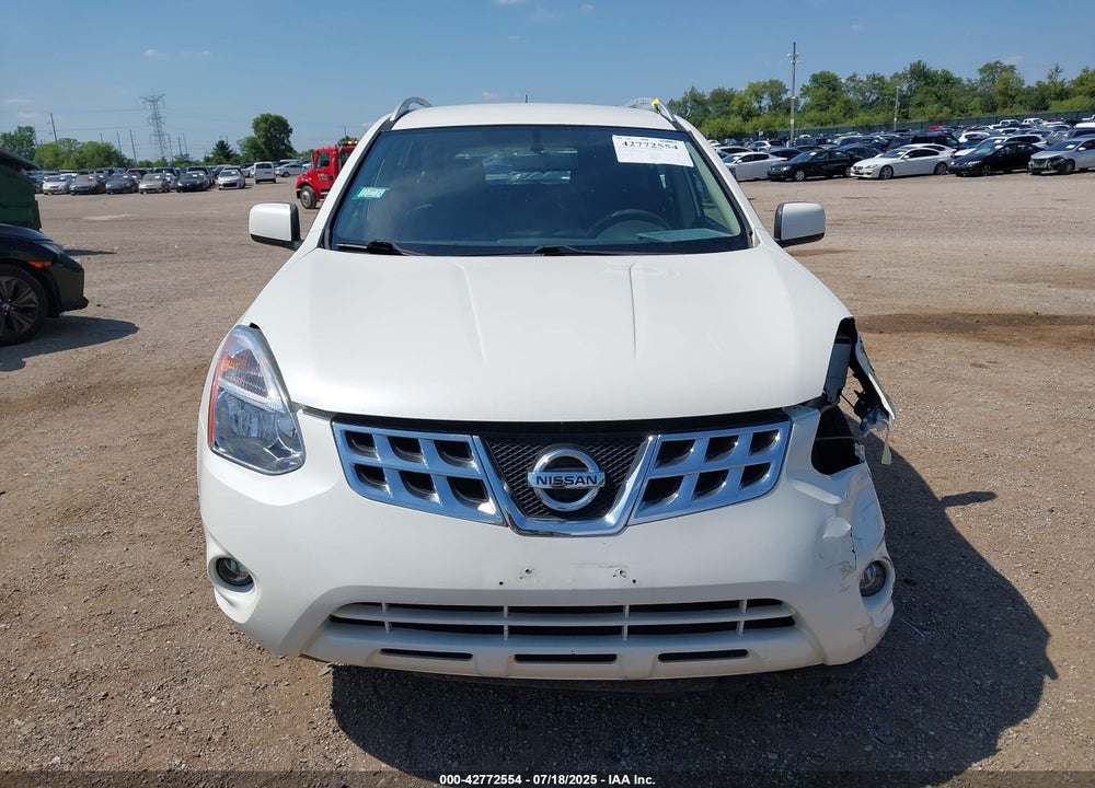 2014 NISSAN ROGUE VIN: JN8AS5MT6EW618772