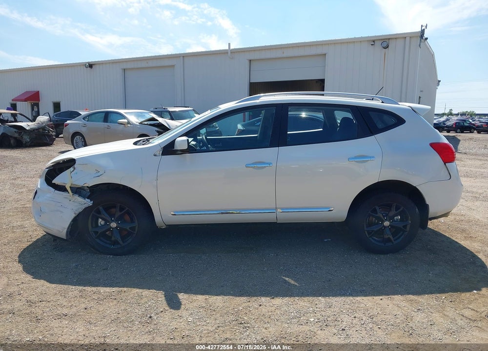 2014 NISSAN ROGUE VIN: JN8AS5MT6EW618772