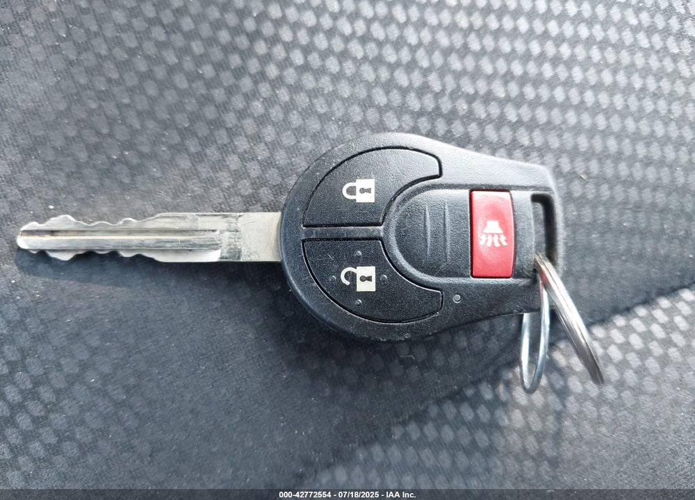 2014 NISSAN ROGUE VIN: JN8AS5MT6EW618772