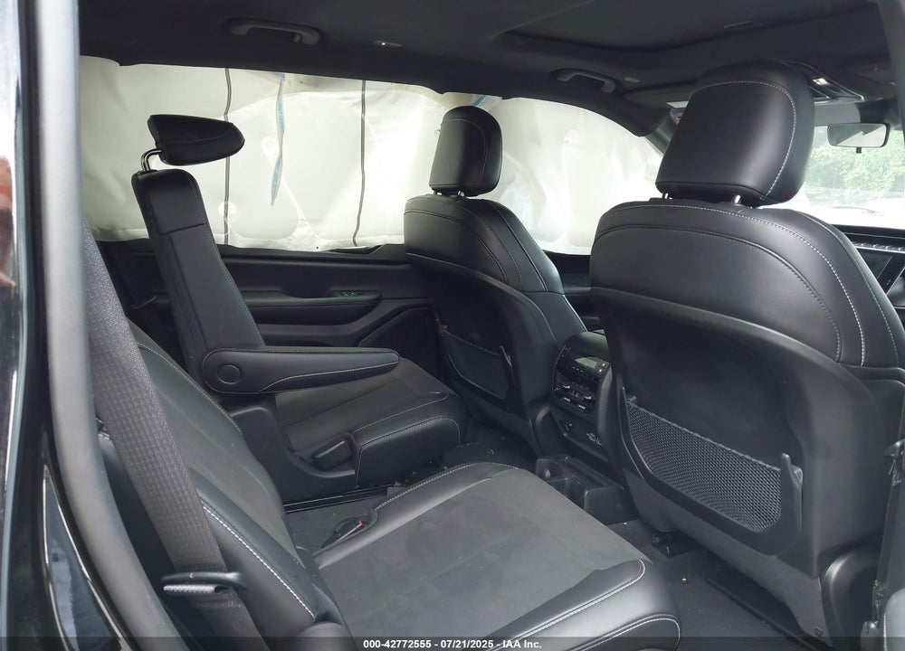 2025 JEEP GRAND CHEROKEE L VIN: 1C4RJKAG3S8669654