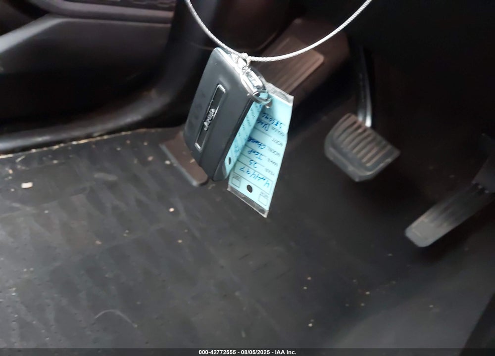 2025 JEEP GRAND CHEROKEE L VIN: 1C4RJKAG3S8669654