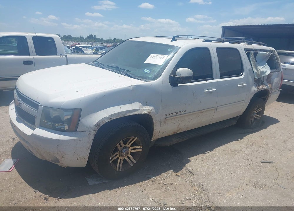 2014 CHEVROLET SUBURBAN 1500 LT VIN: 1GNSCJE02ER207529