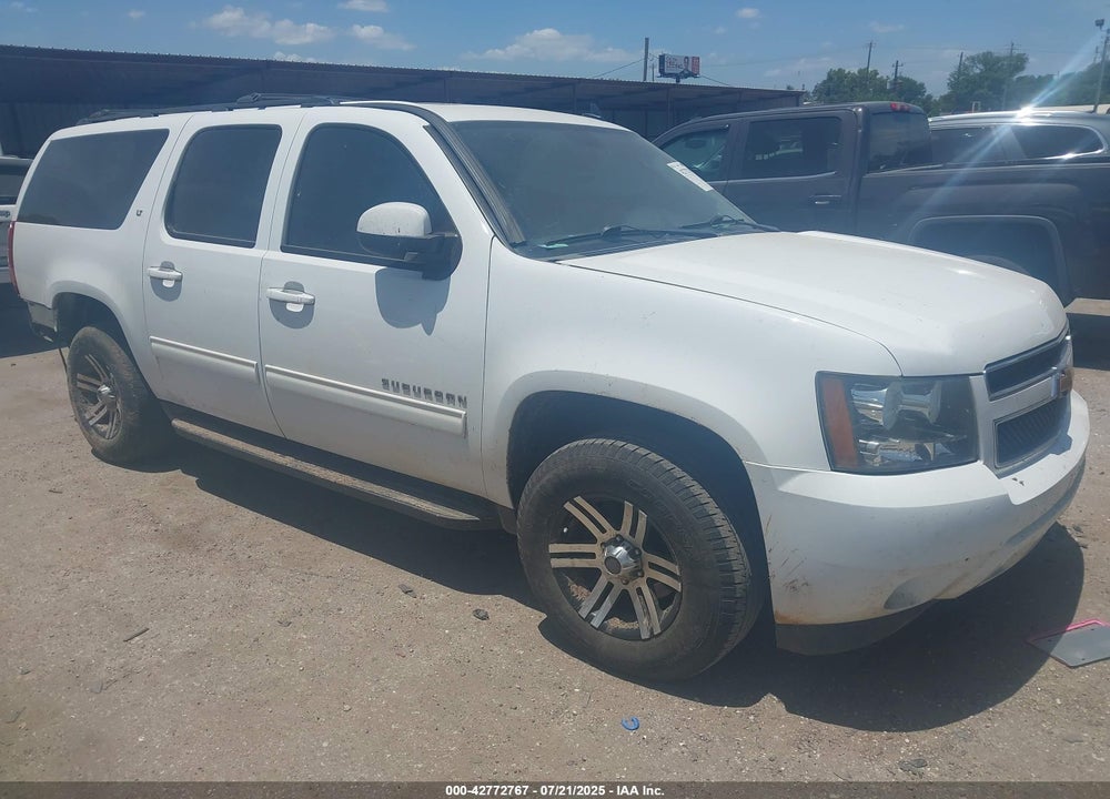 2014 CHEVROLET SUBURBAN 1500 LT VIN: 1GNSCJE02ER207529
